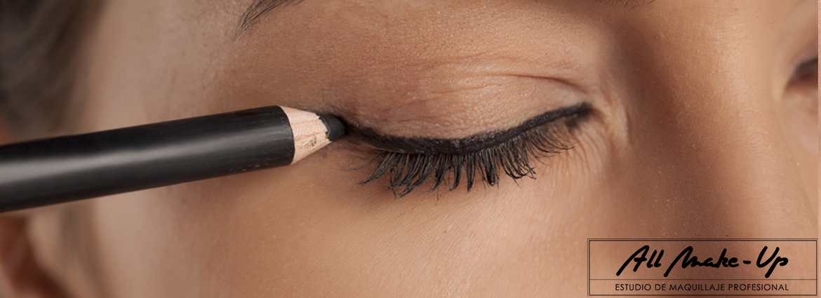Consigue un look natural con tu lápiz de ojos | All Make-Up